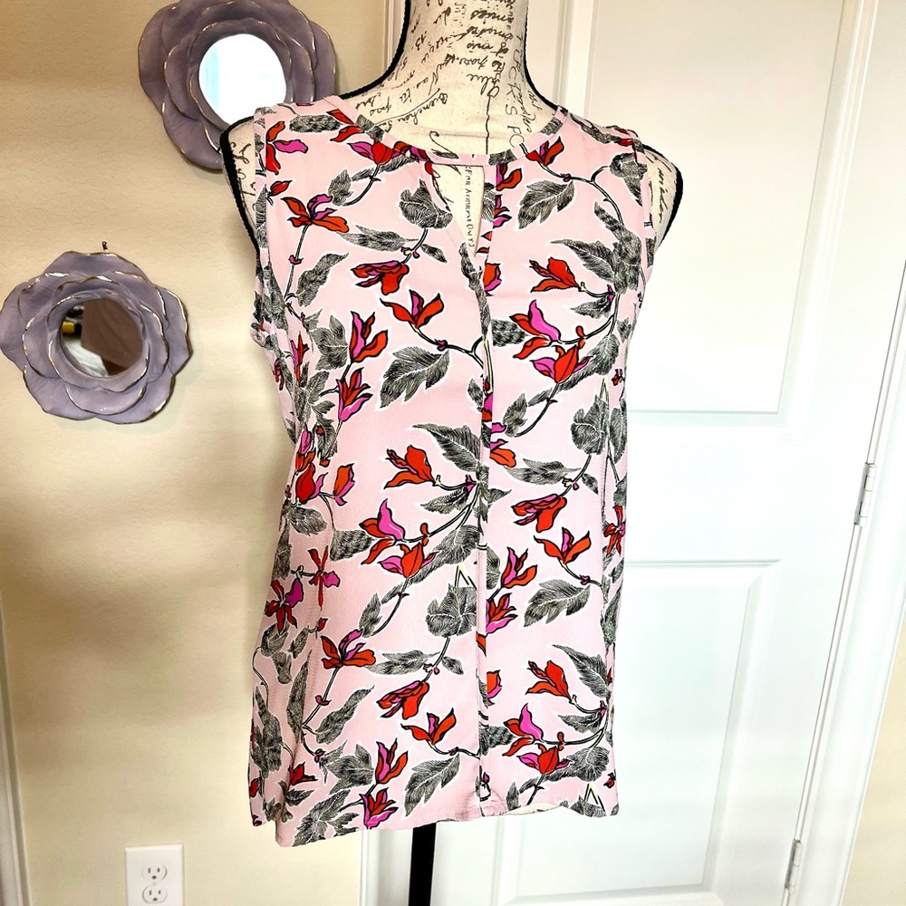 C&E Pink Floral Sleeveless Tank Blouse with Cut Out Detail